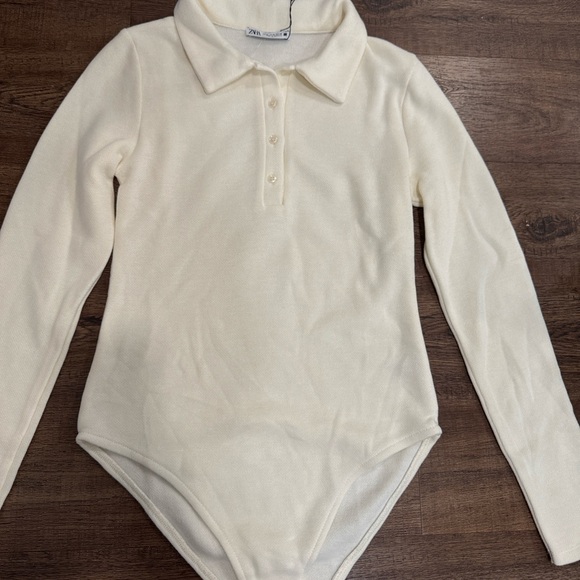 Zara Ivory Button-Up Top - Picture 7 of 7